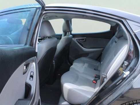 Used 2013 Hyundai Elantra Limited FWD image 7