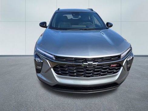 New 2026 Chevrolet Trax RS image 2