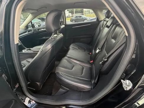 Used 2017 Ford Fusion Energi Titanium FWD image 9