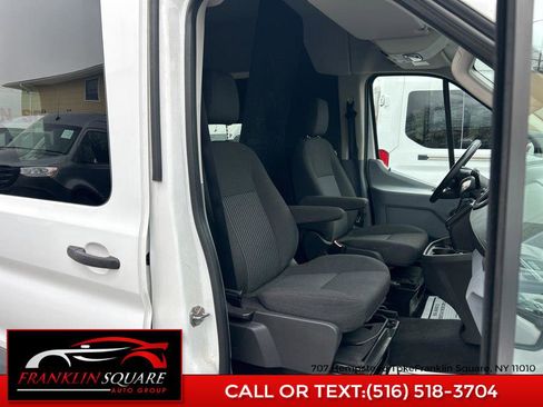 Used 2016 Ford Transit 150 XLT image 29