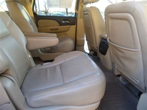 Used 2011 GMC Yukon Denali image 19