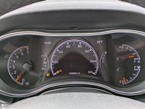 Used 2018 Jeep Grand Cherokee Limited RWD image 12