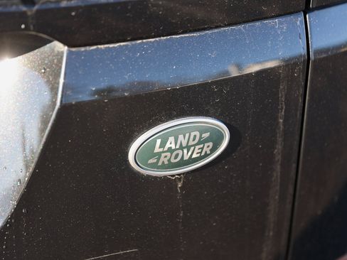 Used 2020 Land Rover Range Rover Evoque SE image 10