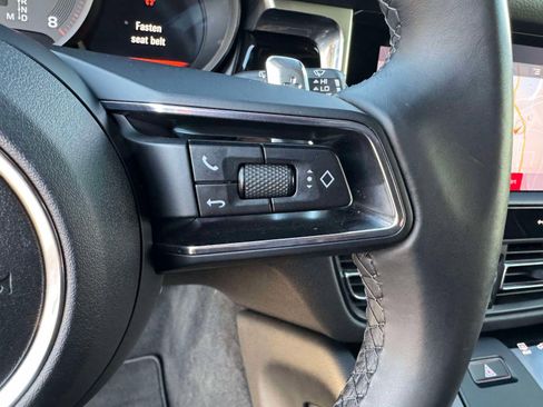 Used 2022 Porsche Macan image 30