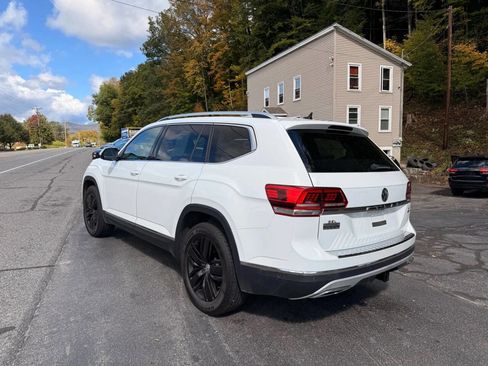 Used 2019 Volkswagen Atlas SEL Premium image 9