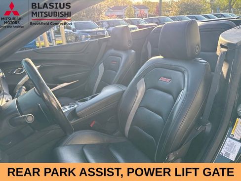 Used 2020 Chevrolet Camaro SS RWD image 7