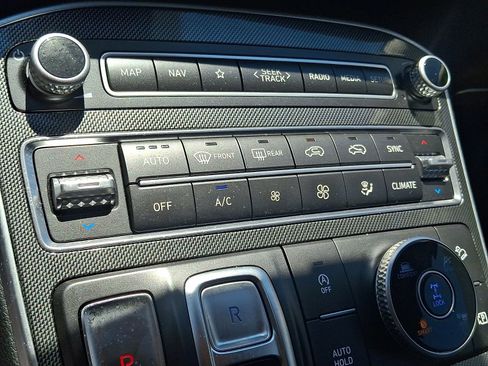 Used 2023 Hyundai Santa Fe SEL AWD/4WD image 16