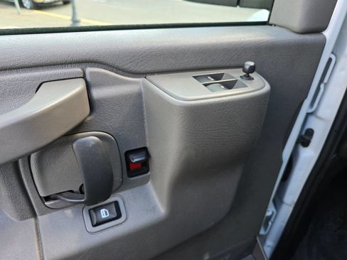 Used 2023 Chevrolet Express 3500 LS RWD image 26
