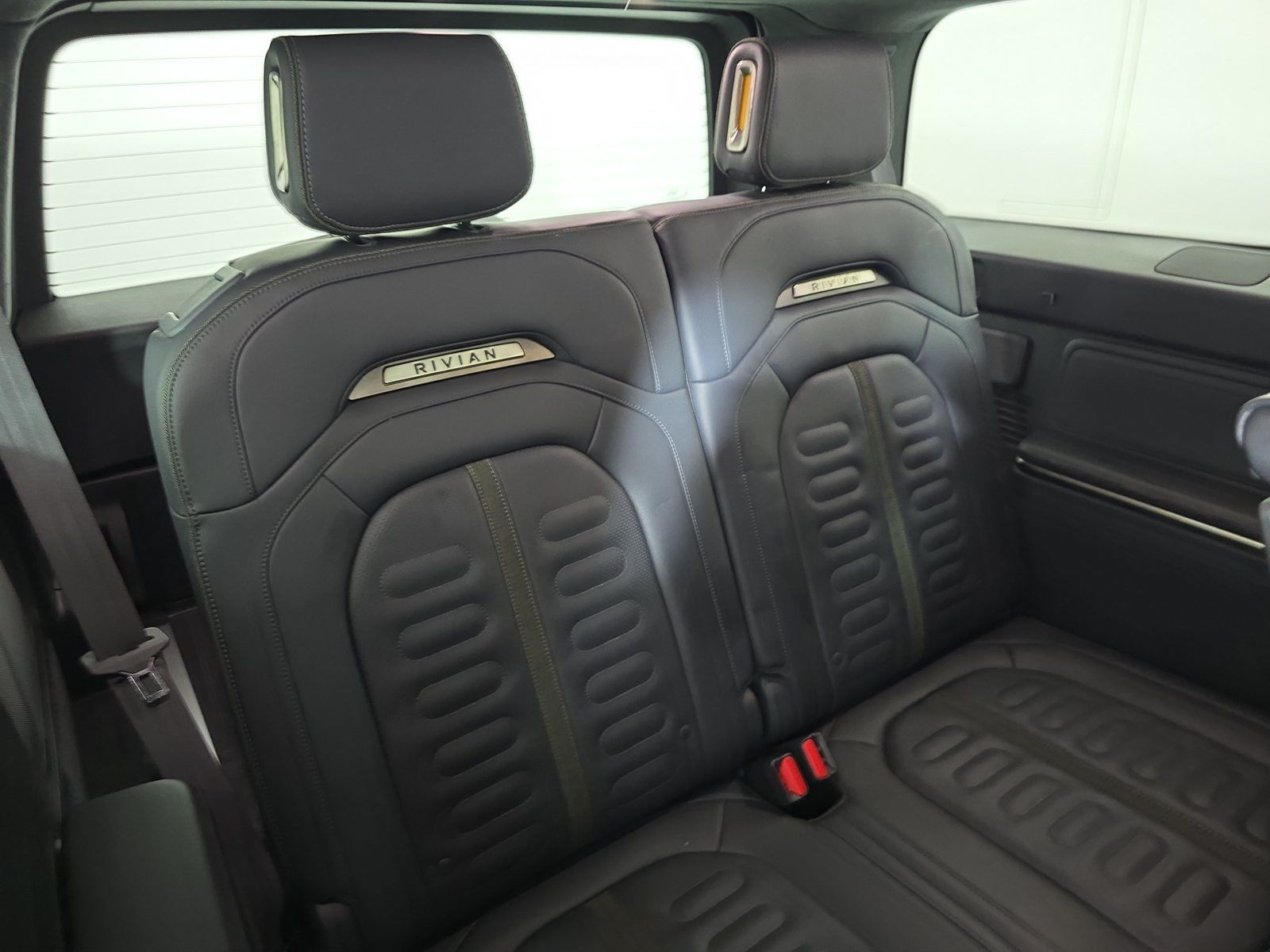 Used 2022 Rivian R1S Launch Edition Quad AWD/4WD image 25