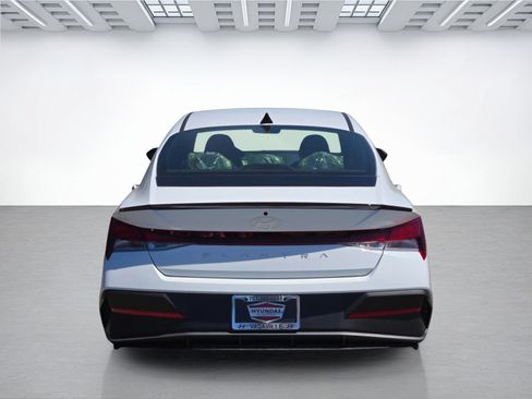 New 2026 Hyundai Elantra SEL Sport FWD image 6