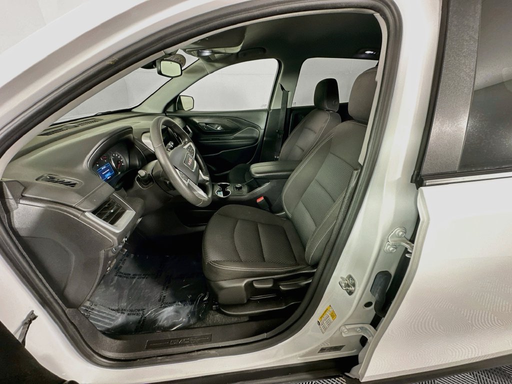 Used 2024 GMC Terrain SLE FWD image 28