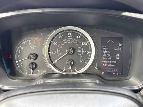 Used 2021 Toyota Corolla LE FWD image 17