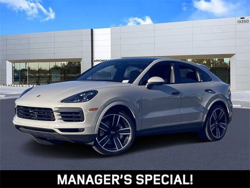 Used 2022 Porsche Cayenne S image 1