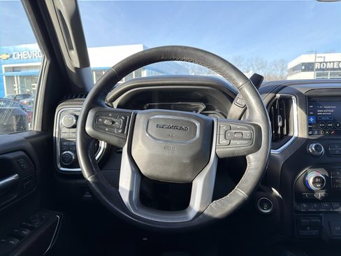 Used 2022 GMC Sierra 3500 Denali w/ Denali Black Diamond Edition image 14
