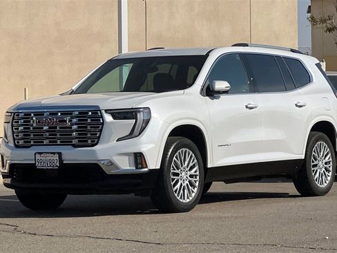 Used 2025 GMC Acadia Denali image 10