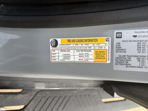 Used 2024 GMC Hummer EV 3X w/ LPO, Illumination Package AWD/4WD image 41