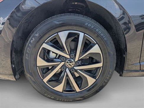 Used 2025 Volkswagen Jetta S FWD image 23