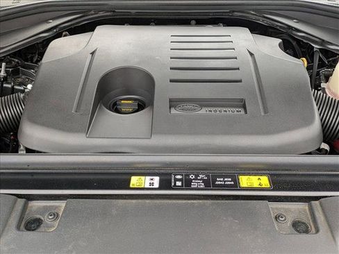 Certified 2025 Land Rover Range Rover Sport SE image 24