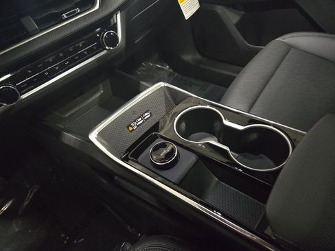 New 2026 Chevrolet Equinox LT w/ Convenience Package II image 26