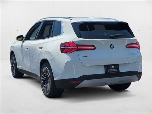 Used 2026 BMW X5 sDrive40i w/ M Sport Package RWD image 3
