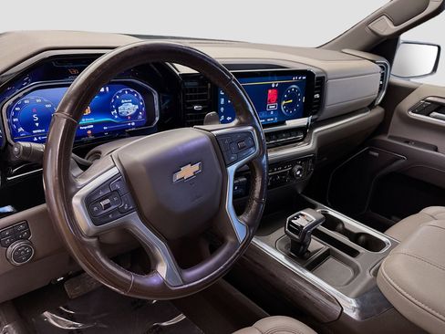 Used 2023 Chevrolet Silverado 1500 LTZ image 7