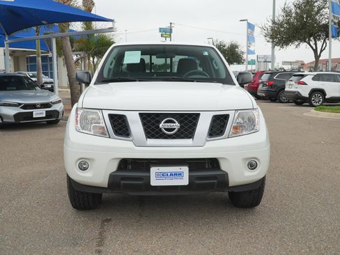 Used 2016 Nissan Frontier Desert Runner image 2