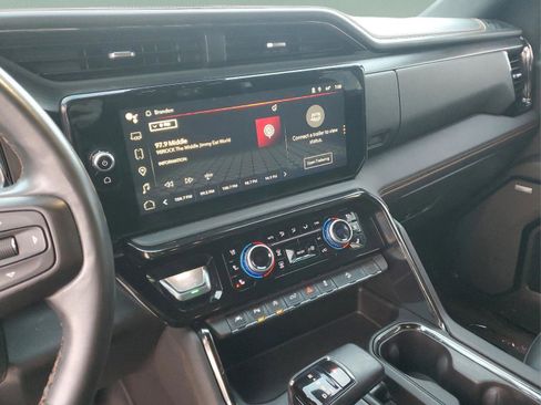 Used 2024 GMC Sierra 1500 AT4 w/ Technology Package image 25