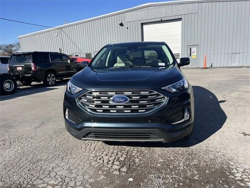Used 2022 Ford Edge Titanium w/ Class II Trailer Tow Package image 8