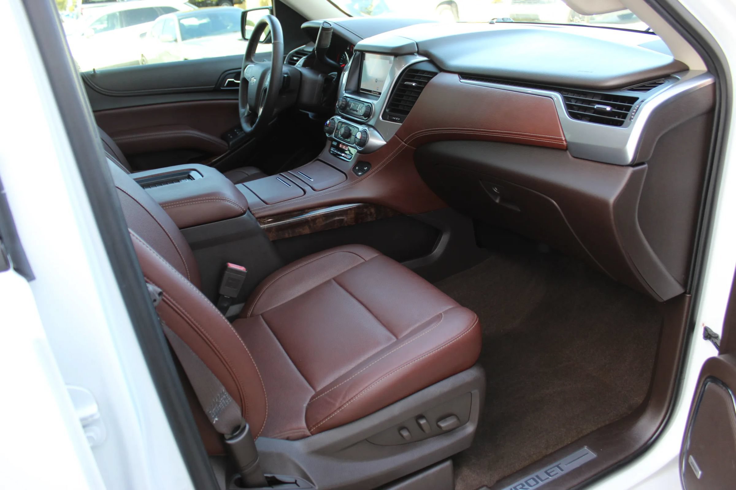 Used 2018 Chevrolet Tahoe Premier w/ RST 6.2L Performance Edition AWD/4WD image 31