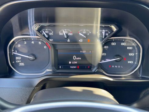 Used 2021 GMC Sierra 1500 Elevation RWD image 17