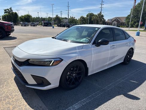 Used 2024 Honda Civic Sport image 1