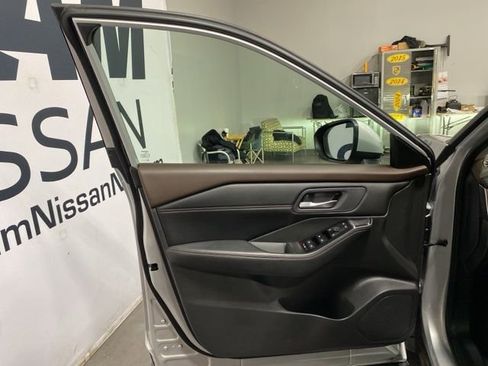 Certified 2023 Nissan Rogue SV w/ SV Premium B Package image 9