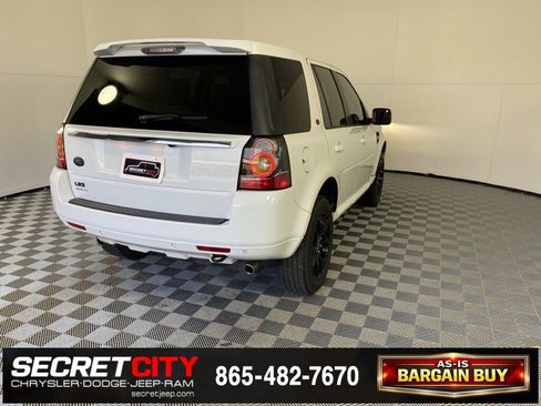 Used 2014 Land Rover LR2 image 7