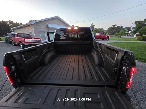 Used 2018 Ford F150 XLT w/ Equipment Group 302A Luxury AWD/4WD image 11