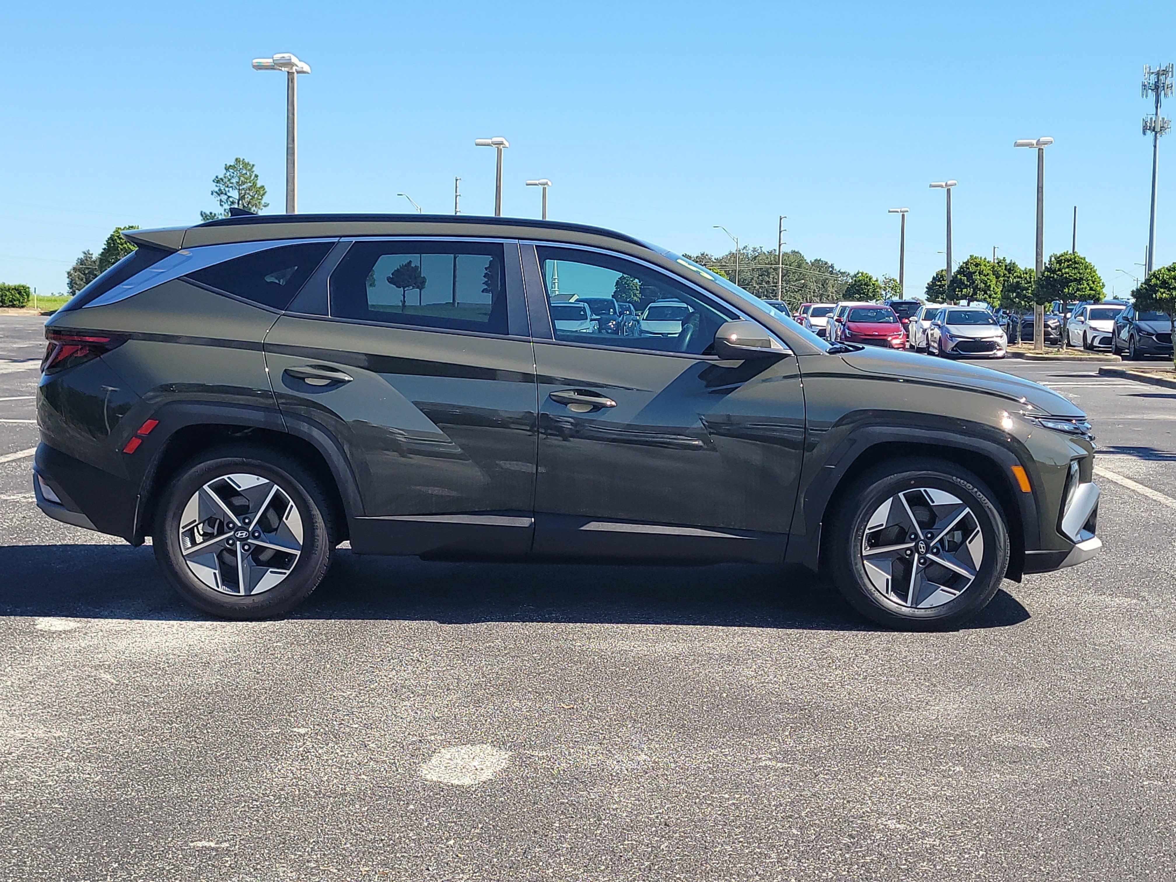 Used 2025 Hyundai Tucson SEL FWD image 8