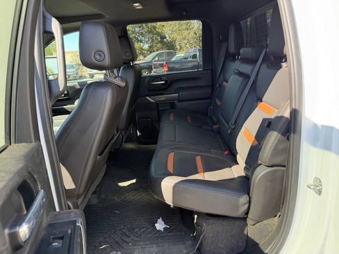 Used 2020 GMC Sierra 2500 AT4 w/ AT4 Premium Package AWD/4WD image 12