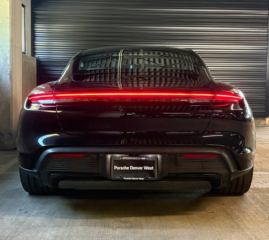 Used 2022 Porsche Taycan GTS AWD/4WD image 7