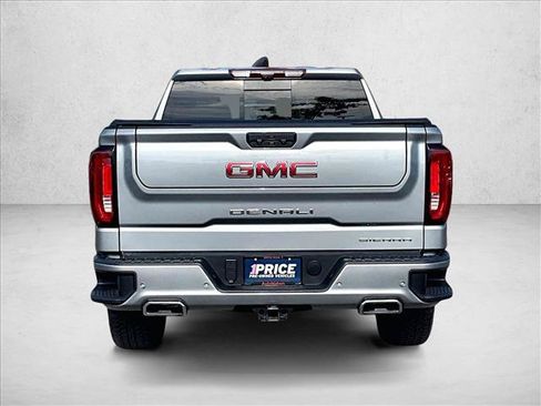 Used 2024 GMC Sierra 1500 Denali w/ Technology Package AWD/4WD image 4
