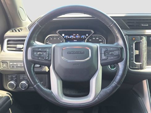 Used 2021 GMC Yukon Denali w/ Denali Premium Package AWD/4WD image 9