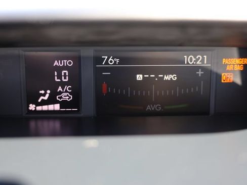 Used 2018 Subaru Forester 2.5i Premium w/ All-Weather Package AWD/4WD image 23