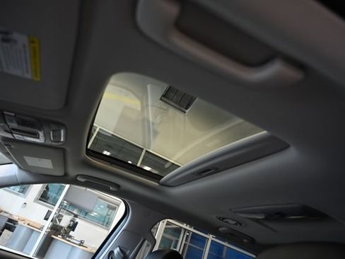 Used 2022 Kia Telluride S AWD/4WD image 23
