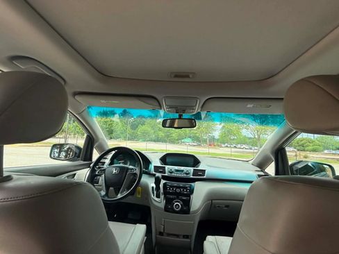 Used 2012 Honda Odyssey EX-L image 8