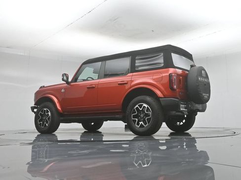 Certified 2024 Ford Bronco Outer Banks AWD/4WD image 52