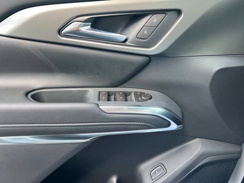 New 2027 Chevrolet Traverse LT FWD image 21