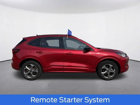 Used 2024 Ford Escape ST-Line w/ Tech Pack #1 AWD/4WD image 10
