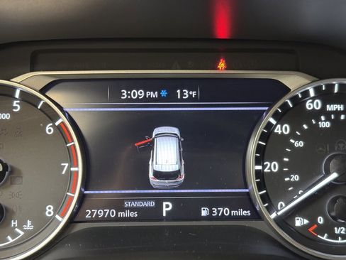 Used 2023 Nissan Rogue SV image 29