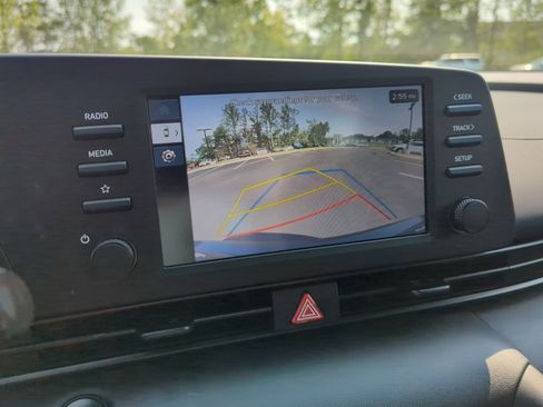 Certified 2025 Hyundai Elantra Sport FWD image 22