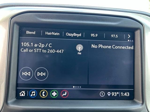Used 2020 Chevrolet Silverado 1500 RST w/ True North Edition AWD/4WD image 23