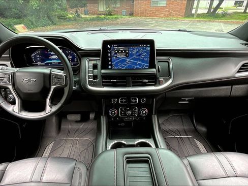 Used 2024 Chevrolet Tahoe RST w/ Luxury Package AWD/4WD image 7