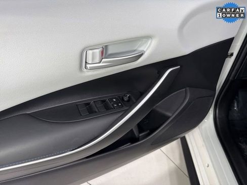 Used 2022 Toyota Corolla SE image 7